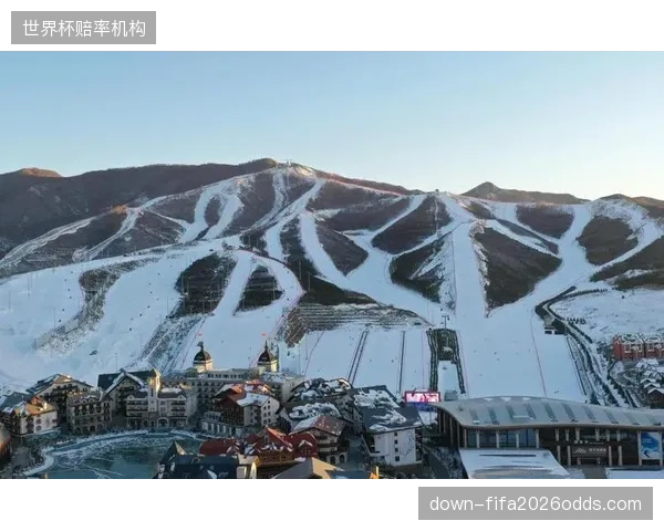 崇礼滑雪场地维护费凭什么分摊给游客？